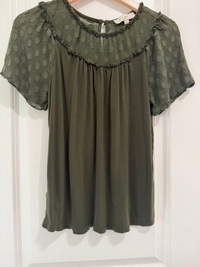 EUC! Small Loft Women’s Short Sleeve Top